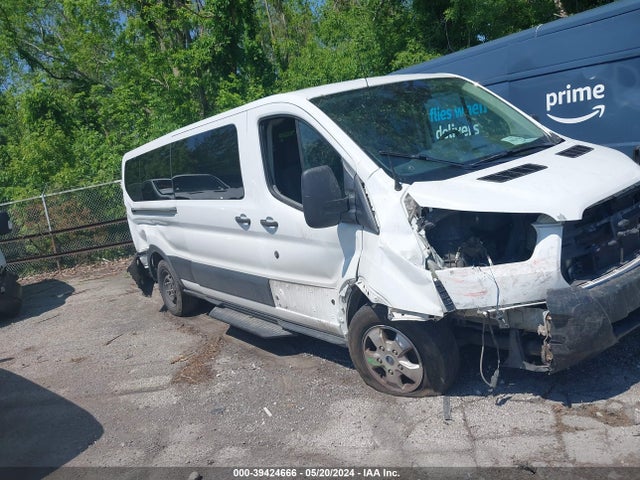 2017 1FBZX2YM5HKA57577 zdjęcie główne