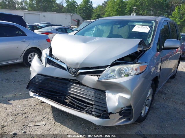 Toyota Sienna Le 8 Passenger 2018 5TDKZ3DC5JS959252 Image 6