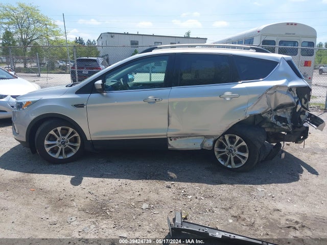 Ford ESCAPE SE 2019 1FMCU9GD4KUB17943 Image 14