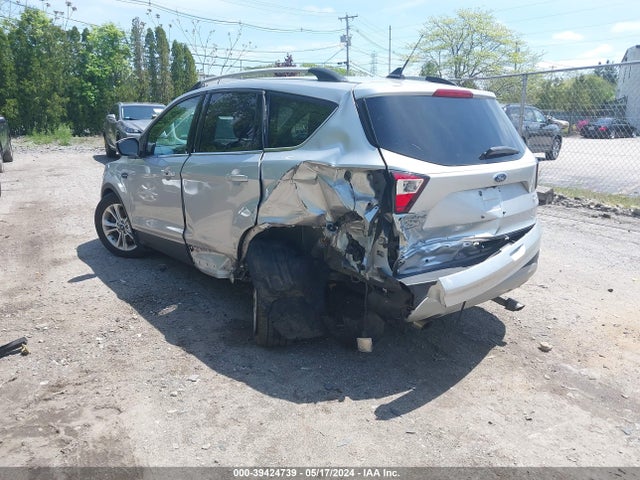 Ford ESCAPE SE 2019 1FMCU9GD4KUB17943 Image 3