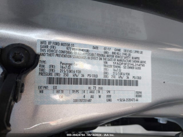 Ford FOCUS SE 2017 1FADP3F21HL314795 Image 9