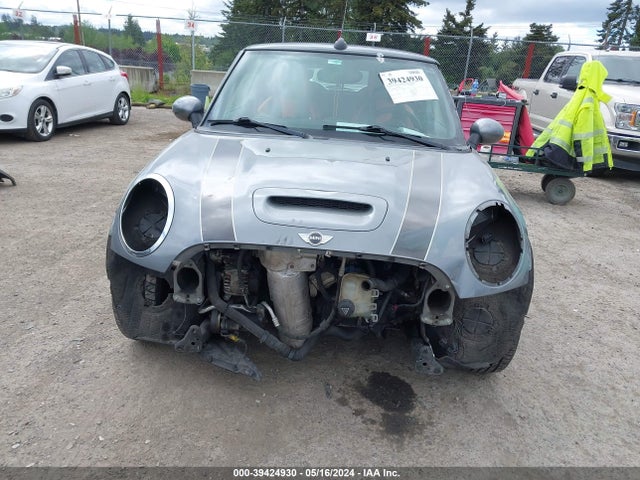 2010 MINI COOPER S WMWMS3C55ATY51048 Photo 5