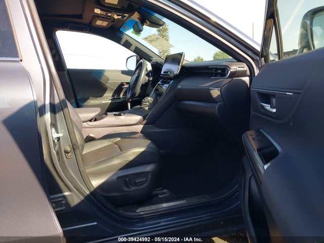 Toyota Venza Limited 2021 JTEAAAAH1MJ037582 Image 5