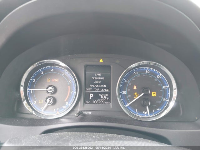 Toyota COROLLA LE 2018 5YFBURHE9JP816388 Image 7