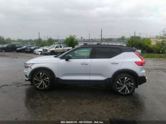 YV4162UM7M2468178 Volvo Xc40 T5 R-design