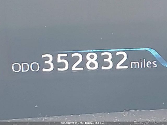 JTDKARFU2G3514705 Toyota Prius Three