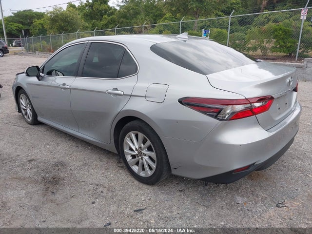 Toyota CAMRY LE 2021 4T1C11AK1MU482925 Image 3