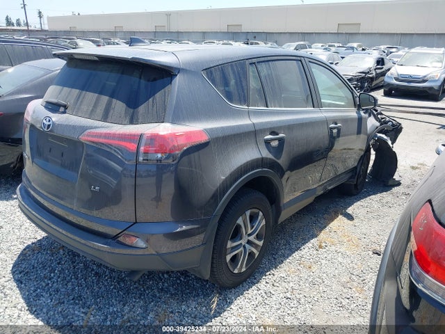 Toyota RAV4 LE 2018 2T3ZFREV2JW451443 Image 4