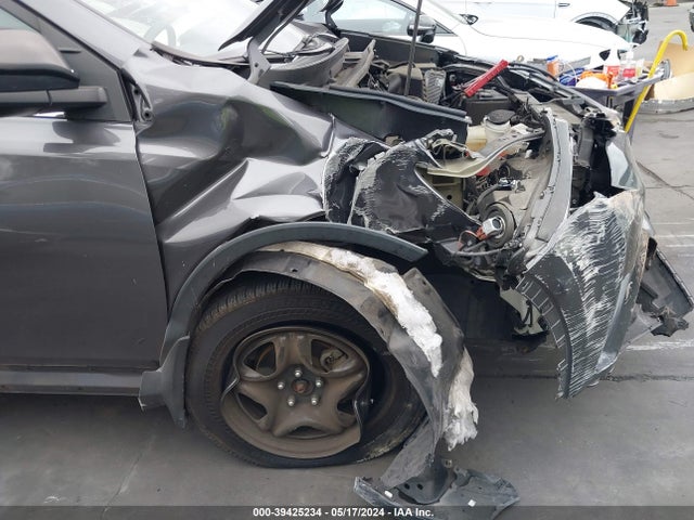 Toyota RAV4 LE 2018 2T3ZFREV2JW451443 Image 6