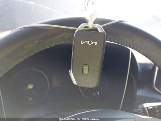 5XYP2DHC8NG203993 KIA Telluride Lx
