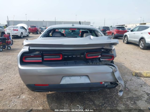 2C3CDZBT8JH132549 Dodge Challenger R/t Plus