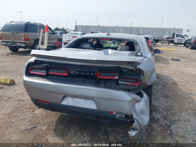 2C3CDZBT8JH132549 Dodge Challenger R/t Plus