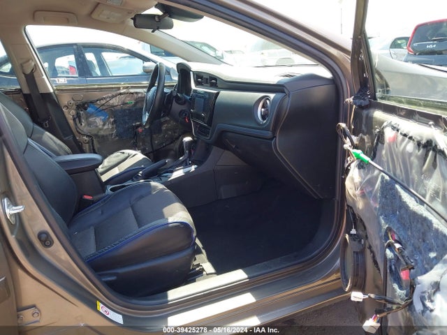 Toyota COROLLA SE 2019 5YFBURHE9KP926021 Image 5