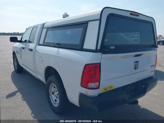 1C6RR7FG5KS626314 RAM 1500 Classic Tradesman Quad Cab 4x4 6'4 Box