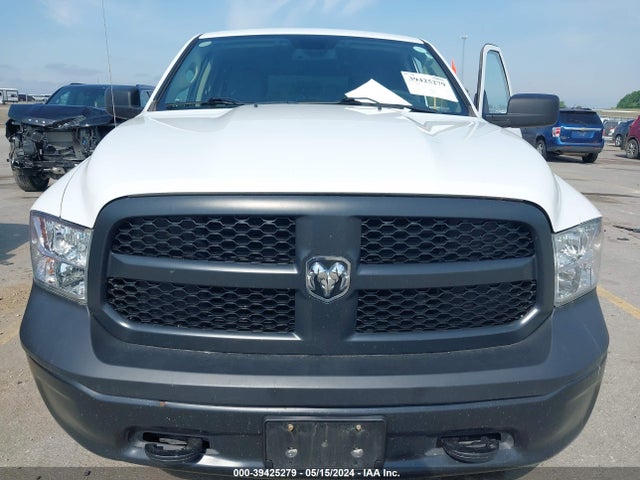 1C6RR7FG5KS626314 RAM 1500 Classic Tradesman Quad Cab 4x4 6'4 Box