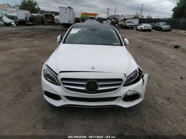 55SWF4JB9GU150392 Mercedes-Benz C 300 Luxury/sport