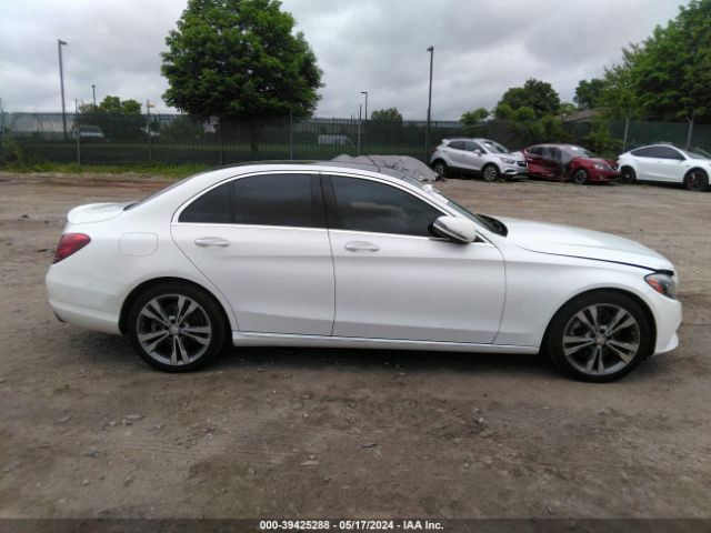 55SWF4JB9GU150392 Mercedes-Benz C 300 Luxury/sport