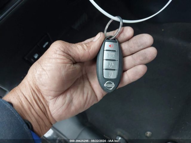 3N1CN8EV9ML886283 Nissan Versa Sv Xtronic Cvt