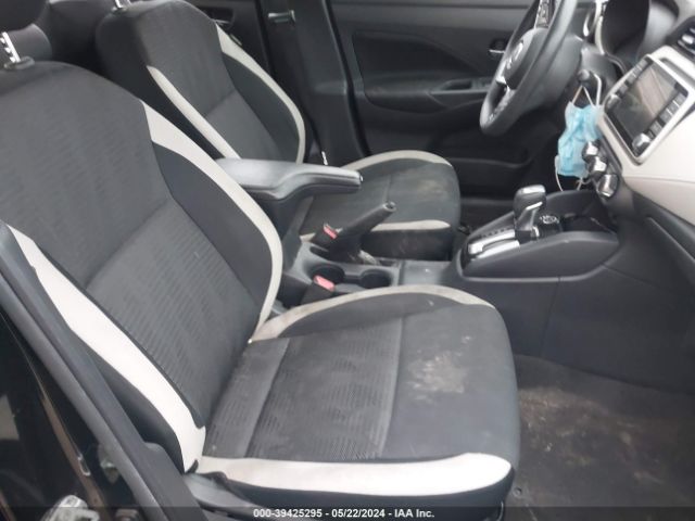 3N1CN8EV9ML886283 Nissan Versa Sv Xtronic Cvt
