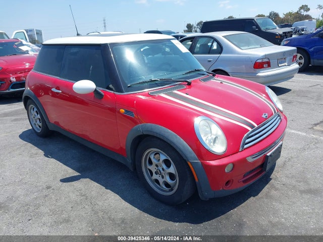 2005 MINI COOPER WMWRC33495TJ66521 Photo 0