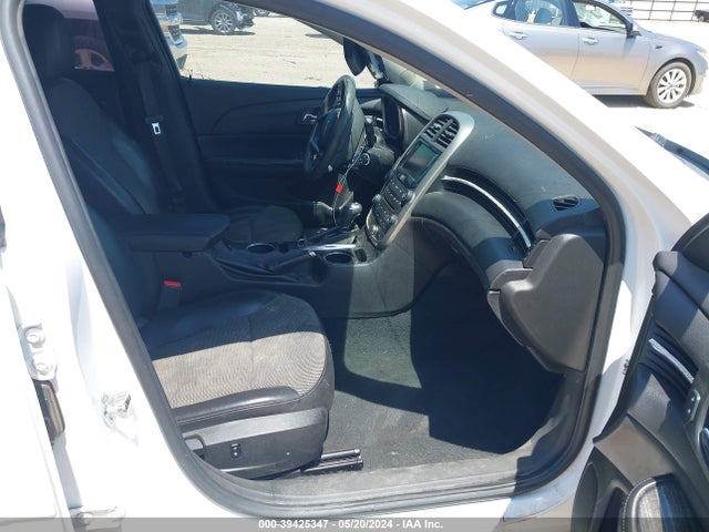 Chevrolet MALIBU 1LT 2015 1G11C5SL4FF345580 Image 5