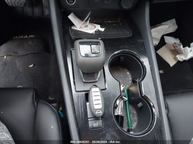 JN8BT3BA9NW043879 Nissan Rogue Sv Fwd