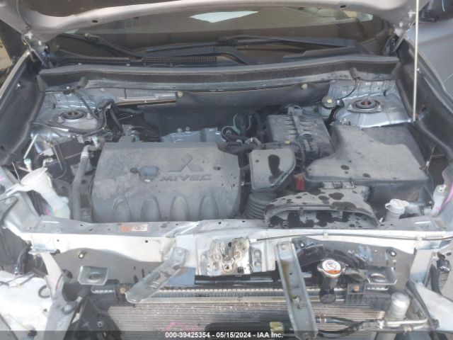 JA4AD2A36GZ003742 Mitsubishi Outlander Es