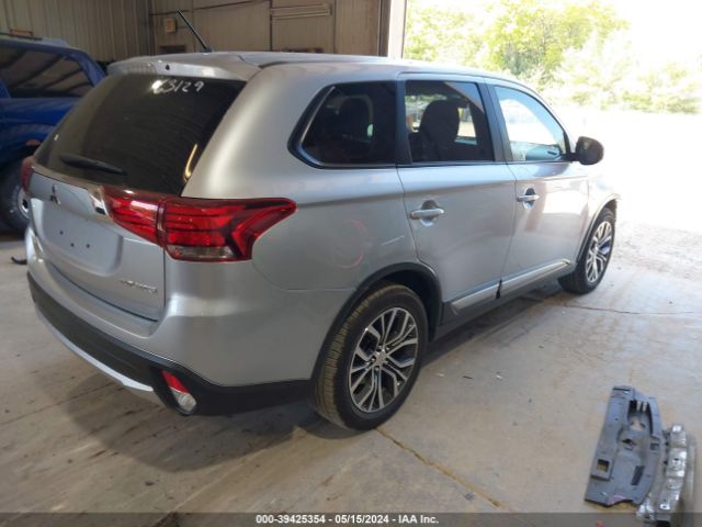 JA4AD2A36GZ003742 Mitsubishi Outlander Es