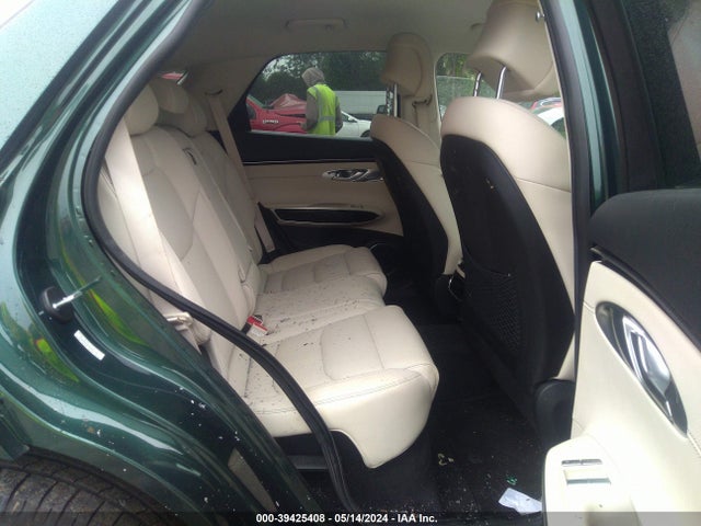 Genesis Gv70 2.5t Awd 2022 KMUMADTB1NU061793 Image 8