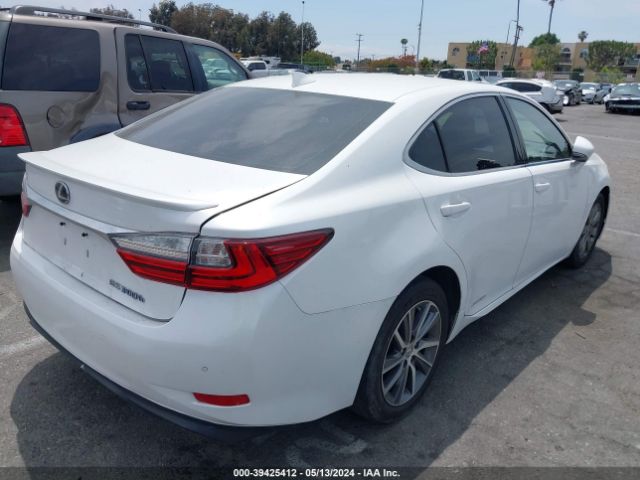 JTHBW1GG6G2111116 Lexus ES 300H