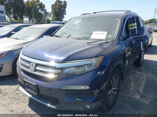 Honda Pilot Touring 2016 5FNYF5H99GB045306 Image 2
