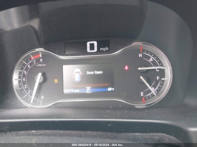 Honda Pilot Touring 2016 5FNYF5H99GB045306 Image 7