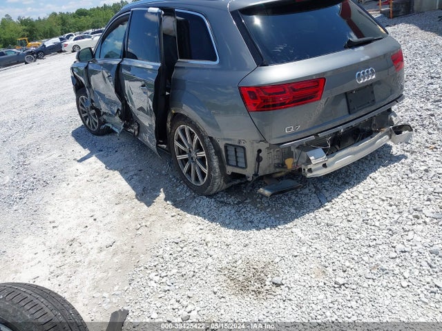 WA1LAAF73JD011678 Audi Q7 3.0t Premium