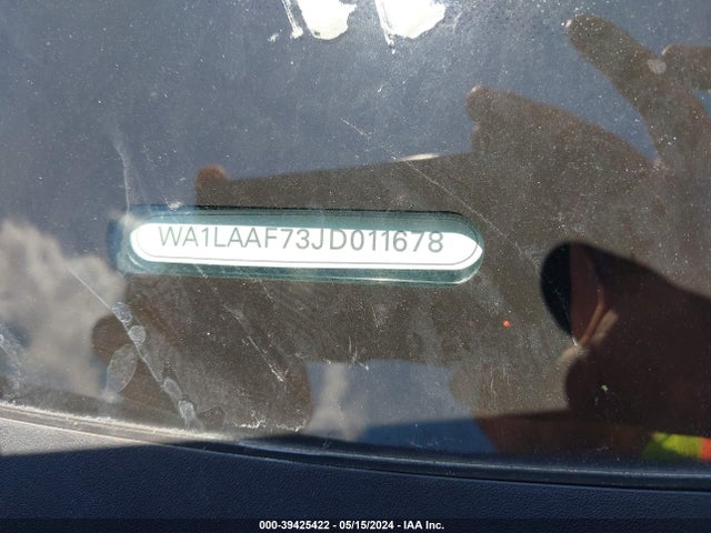 WA1LAAF73JD011678 Audi Q7 3.0t Premium