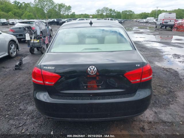 1VWAT7A38FC063526 Volkswagen Passat 1.8t Wolfsburg Edition