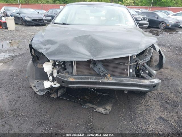 1VWAT7A38FC063526 Volkswagen Passat 1.8t Wolfsburg Edition