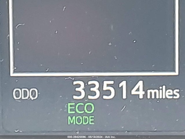 Toyota RAV4 LE 2018 2T3ZFREV3JW488632 Image 16