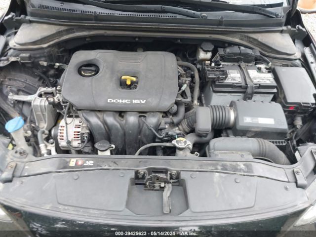 5NPD74LF0HH048827 Hyundai ELANTRA SE