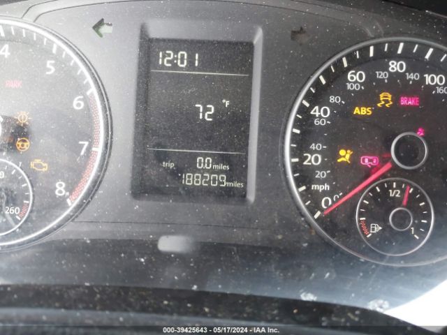 1VWAT7A39EC055448 Volkswagen Passat 1.8t Wolfsburg Edition