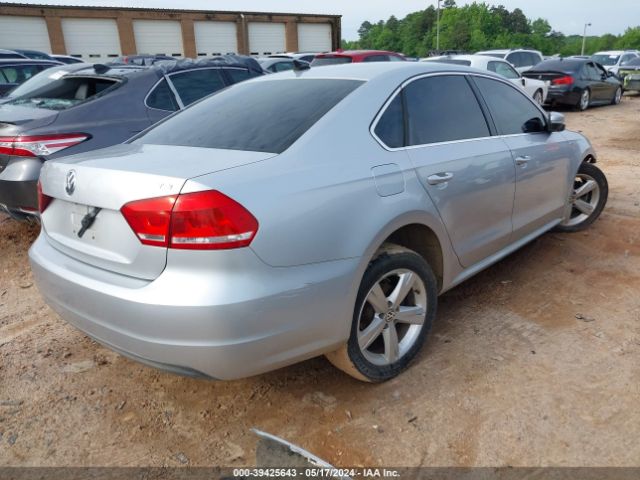 1VWAT7A39EC055448 Volkswagen Passat 1.8t Wolfsburg Edition