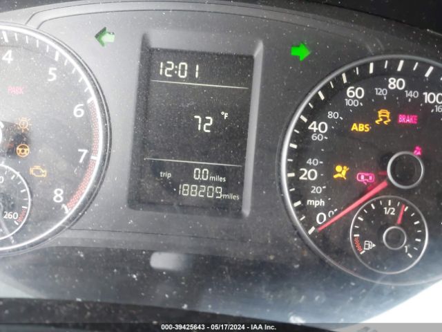 1VWAT7A39EC055448 Volkswagen Passat 1.8t Wolfsburg Edition