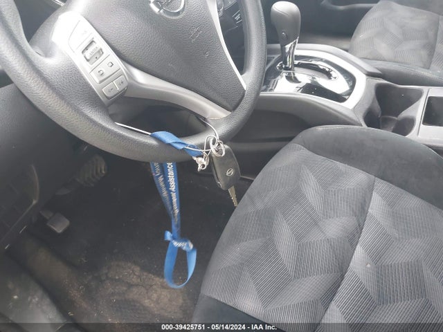 Nissan ROGUE S 2015 5N1AT2ML2FC848850 Image 11