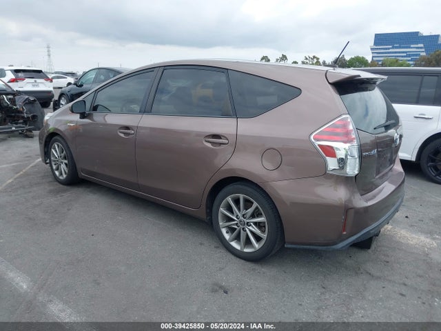 Toyota Prius V Five 2017 JTDZN3EU3HJ065680 Image 3