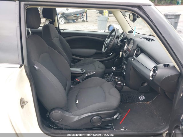 2012 MINI COOPER WMWSU3C58CT262922 Photo 4