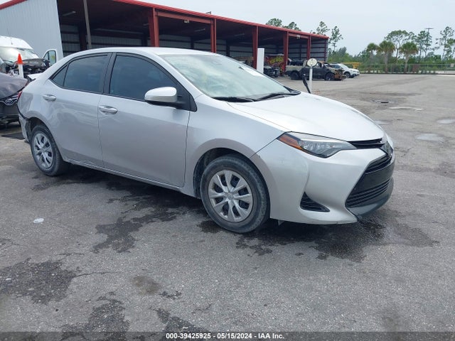 Toyota COROLLA L 2017 5YFBURHE1HP668750 главное изображение
