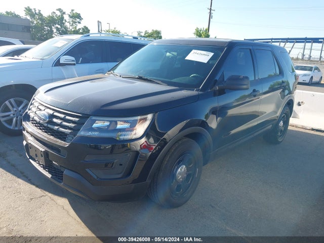 Ford Police Interceptor Utility 2019 1FM5K8AR2KGA52926 Image 2