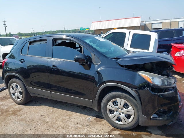 Chevrolet TRAX LS 2018 3GNCJKSB4JL333978 Image 13