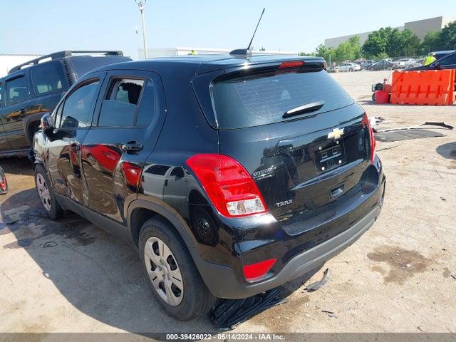Chevrolet TRAX LS 2018 3GNCJKSB4JL333978 Image 3