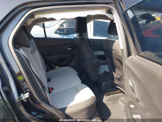 Chevrolet TRAX LS 2018 3GNCJKSB4JL333978 Image 8