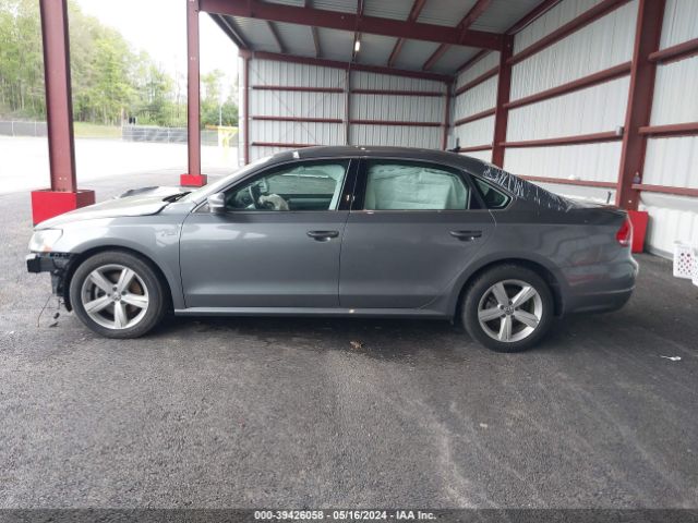 1VWAT7A30FC105414 Volkswagen Passat 1.8t Limited Edition